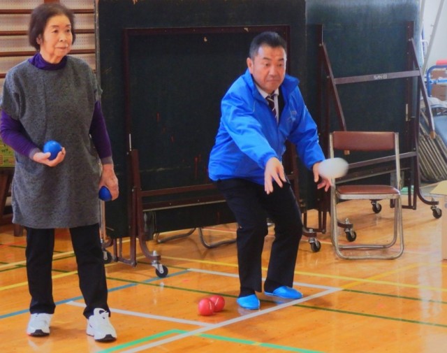 松井市長もボッチャにチャレンジ！！